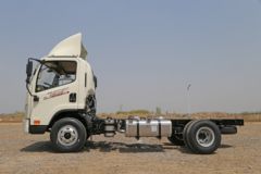 解放 J6F 北方寒区版 150马力 4.21米单排厢式轻卡(CA5046XXYP40K2L1E5A84-3) 解放 J6F 北方寒区版 150马力 4.21米单排厢式轻卡(CA5046XXYP40K2L1E5A84-3)