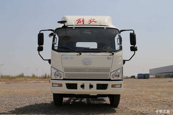 解放 J6F 130马力 5.21米单排厢式轻卡(CA5129XXYP40K2L2E5A84)
