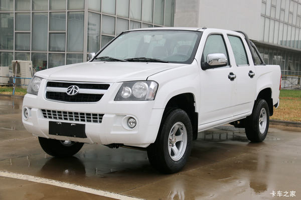 天汽美亚 2018款 豪华版 2.2L汽油 112马力 两驱 双排皮卡