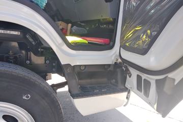 ����ʱ�� M3 110���� 4.165�׵�����ʽ�ῨͼƬ