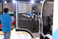 福田 欧马可EV 单排纯电动厢式轻卡109.7kWh