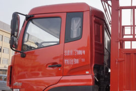 东风天龙 载货车外观                                                图片