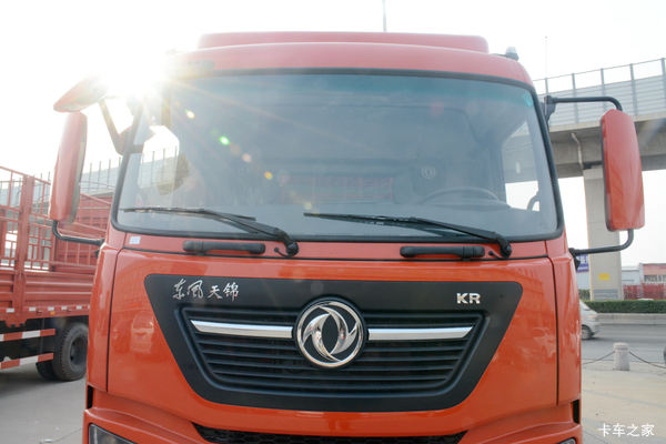惊喜不断,降0.3万!汉中市东风天锦KR载货车系列超值回馈,