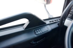 东风商用车 天锦KR 180马力 4X2 5.8米排半仓栅式载货车(DFH5160CCYE) 东风商用车 天锦KR 180马力 4X2 5.8米排半仓栅式载货车(DFH5160CCYE)