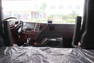 �ൺ��� JH6�ؿ� ����550 50���������� 550���� 6X4 AMT�Զ���ǣ����ͼƬ