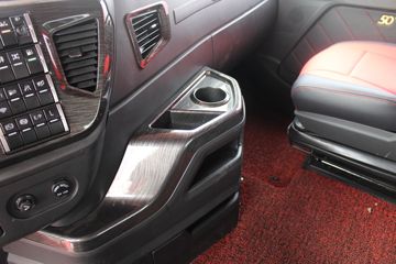 �ൺ��� JH6�ؿ� ����550 50���������� 550���� 6X4 AMT�Զ���ǣ����ͼƬ