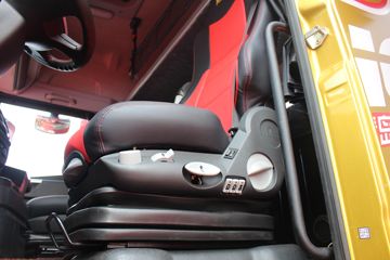 �ൺ��� JH6�ؿ� ����550 50���������� 550���� 6X4 AMT�Զ���ǣ����ͼƬ