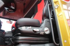 青岛解放 JH6重卡 智尊550 50周年限量版 550马力 6X4 AMT自动档牵引车(CA4259P25K2T1E5A80)