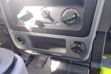 ʱ ԦVQ1 1.2L 86  3.05׵ʽ΢(غ˫̥)(BJ5030XXY-D5)ͼƬ