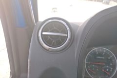 跃进 上骏X100-28 102马力 3.65米单排栏板轻卡(SH1042KBDBNZ)