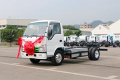 庆铃 五十铃EV100 4.5T 4.25米单排纯电动厢式轻卡(QL5041XXYBEVECCA1)96.77kWh