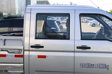 ���� �ٹ��¿� 1.5L 107���� ���� 2.45��˫������΢��(LZW1028SPY)ͼƬ