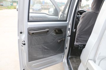 ���� �ٹ��¿� 1.5L 107���� ���� 2.45��˫������΢��(LZW1028SPY)ͼƬ