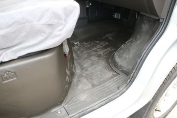 ���� �ٹ��¿� 1.5L 107���� ���� 2.45��˫������΢��(LZW1028SPY)ͼƬ