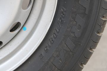 ���� �ٹ��¿� 1.8L 133���� ���� 2.45��˫������΢��(LZW1028STY)ͼƬ