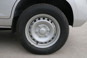 ���� �ٹ��¿� 1.8L 133���� ���� 2.45��˫������΢��(LZW1028STY)ͼƬ