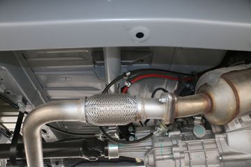 ���� �ٹ��¿� 1.8L 133���� ���� 2.45��˫������΢��(LZW1028STY)ͼƬ