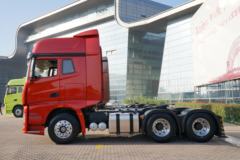 一汽解放 J7重卡 豪华型 550马力 6X4 AMT自动挡牵引车(火焰红)(CA4250P77K25T1E5)