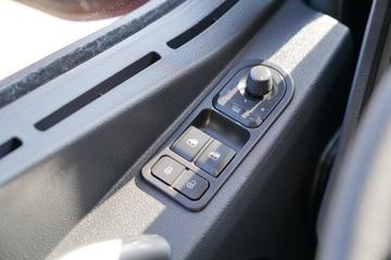 һ����� J7�ؿ� ������ 550���� 6X4 AMT�Զ���ǣ����(�����)(CA4250P77K25T1E5)ͼƬ