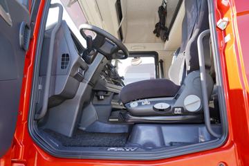 һ����� J7�ؿ� ������ 550���� 6X4 AMT�Զ���ǣ����(�����)(CA4250P77K25T1E5)ͼƬ