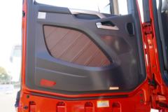 一汽解放 J7重卡 豪华型 550马力 6X4 AMT自动挡牵引车(火焰红)(CA4250P77K25T1E5)