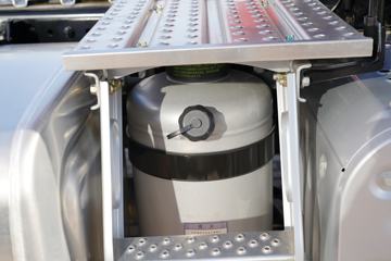 һ����� J7�ؿ� ������ 550���� 6X4 AMT�Զ���ǣ����(�����)(CA4250P77K25T1E5)ͼƬ