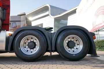 һ����� J7�ؿ� ������ 550���� 6X4 AMT�Զ���ǣ����(�����)(CA4250P77K25T1E5)ͼƬ