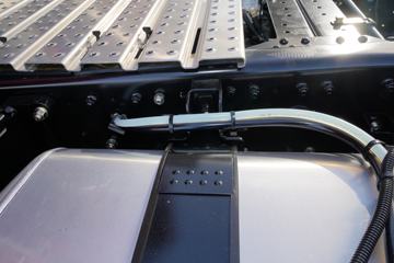 һ����� J7�ؿ� ������ 550���� 6X4 AMT�Զ���ǣ����(�����)(CA4250P77K25T1E5)ͼƬ