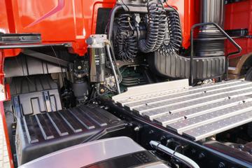 һ����� J7�ؿ� ������ 550���� 6X4 AMT�Զ���ǣ����(�����)(CA4250P77K25T1E5)ͼƬ