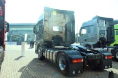 一汽解放 J7重卡 豪华型 550马力 4X2 AMT自动挡牵引车(CA4180P77K25E5)