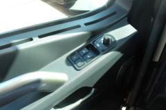 一汽解放 J7重卡 豪华型 550马力 4X2 AMT自动挡牵引车(CA4180P77K25E5)