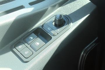 һ����� J7�ؿ� ������ 550���� 6X2R AMT�Զ���ǣ����ͼƬ