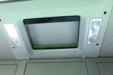 һ����� J7�ؿ� ������ 550���� 6X4ǣ����(��ѿ��)(CA4250P77K25T1E5)ͼƬ