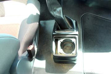 һ����� J7�ؿ� ������ 550���� 6X4ǣ����(��ѿ��)(CA4250P77K25T1E5)ͼƬ