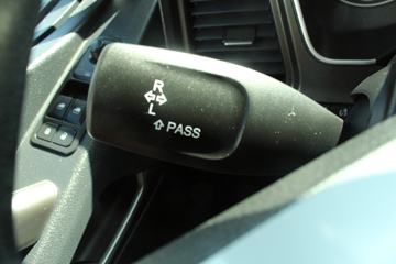 һ����� J7�ؿ� ������ 550���� 6X4ǣ����(��ѿ��)(CA4250P77K25T1E5)ͼƬ