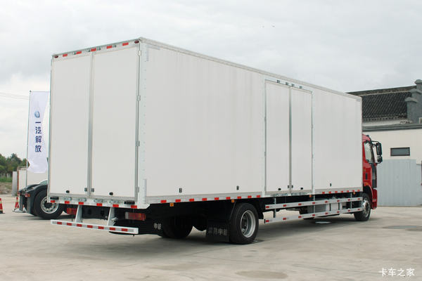 解放J6L载货车火热促销中 让利高达0.3万