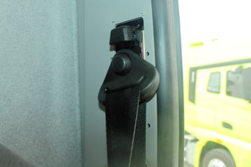 һ����� J6L�ؿ� �캽�� 240���� 4X2 9.7����ʽ�ػ���(CA5180XXYP62K1L7E5)ͼƬ