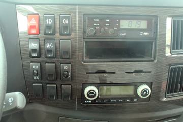 һ����� J6L�ؿ� �캽�� 240���� 4X2 9.7����ʽ�ػ���(CA5180XXYP62K1L7E5)ͼƬ