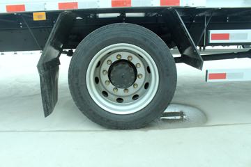 һ����� J6L�ؿ� �캽�� 240���� 4X2 9.7����ʽ�ػ���(CA5180XXYP62K1L7E5)ͼƬ