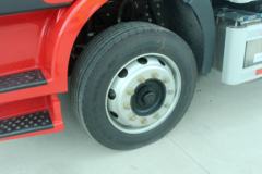 一汽解放 J6L重卡 领航版 240马力 4X2 9.7米厢式载货车(CA5180XXYP62K1L7E5)
