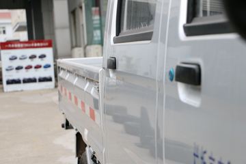 ���� ֮�� 1.2L 82���� ���� 2��˫��΢��(LZW1020SBQY)ͼƬ