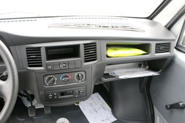 ���� ֮�� 1.2L 82���� ���� 2��˫��΢��(LZW1020SBQY)ͼƬ