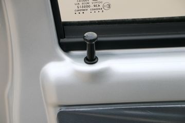 ���� ֮�� 1.2L 82���� ���� 2��˫��΢��(LZW1020SBQY)ͼƬ