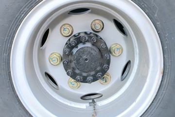 �ɵ��³� T3ϵ�� 129���� 4X2 3.64����ж��ͼƬ