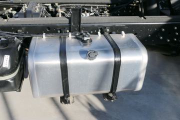 �ɵ��³� T3ϵ�� 129���� 4X2 3.64����ж��ͼƬ