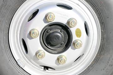 �ɵ��³� T3ϵ�� 129���� 4X2 3.64����ж��ͼƬ