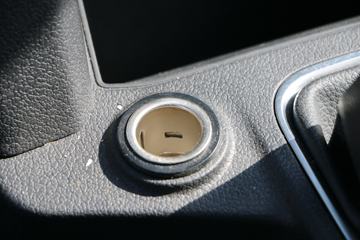 ���� ��3 2018�� ��ȡ�� 2.5T���� 125���� ���� ��׼���˫��Ƥ��ͼƬ