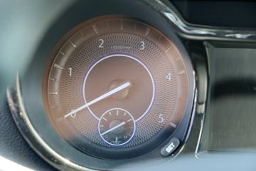 ���� ��3 2018�� ��ȡ�� 2.5T���� 125���� ���� ��׼���˫��Ƥ��ͼƬ