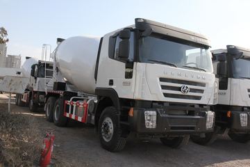 上汽红岩 杰狮 290马力 6X4 混凝土搅拌车(CQ5254GJBHMG324)