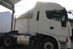 红岩 杰狮重卡 400马力 6X4 牵引车(CQ4254HTVG324B)
